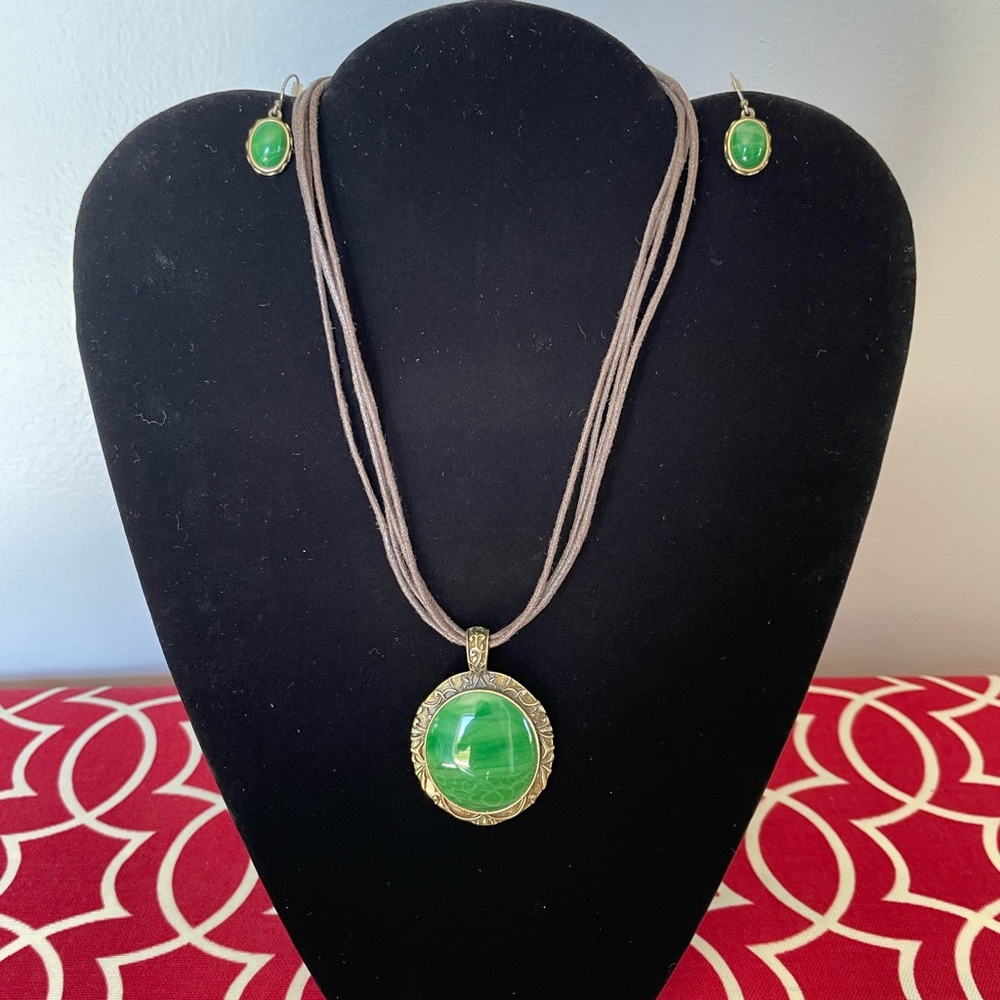 Faux Jade Green Stone Necklace and Earring Set